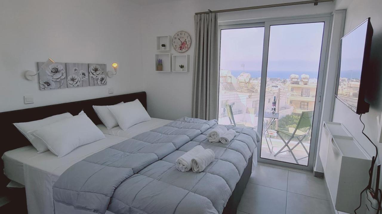 Stay Napa Living Studios Ayia Napa Esterno foto