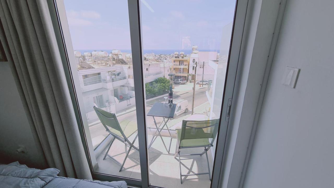 Stay Napa Living Studios Ayia Napa Esterno foto