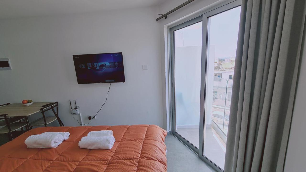 Stay Napa Living Studios Ayia Napa Esterno foto