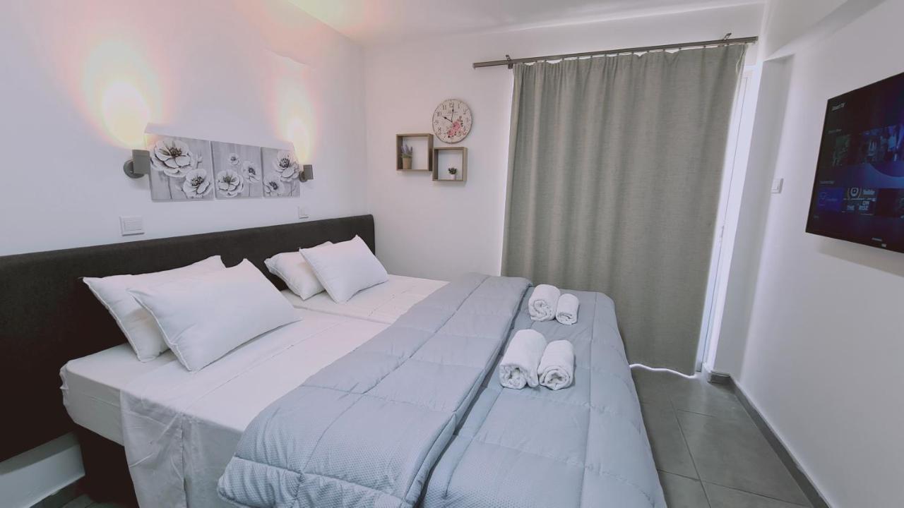 Stay Napa Living Studios Ayia Napa Esterno foto