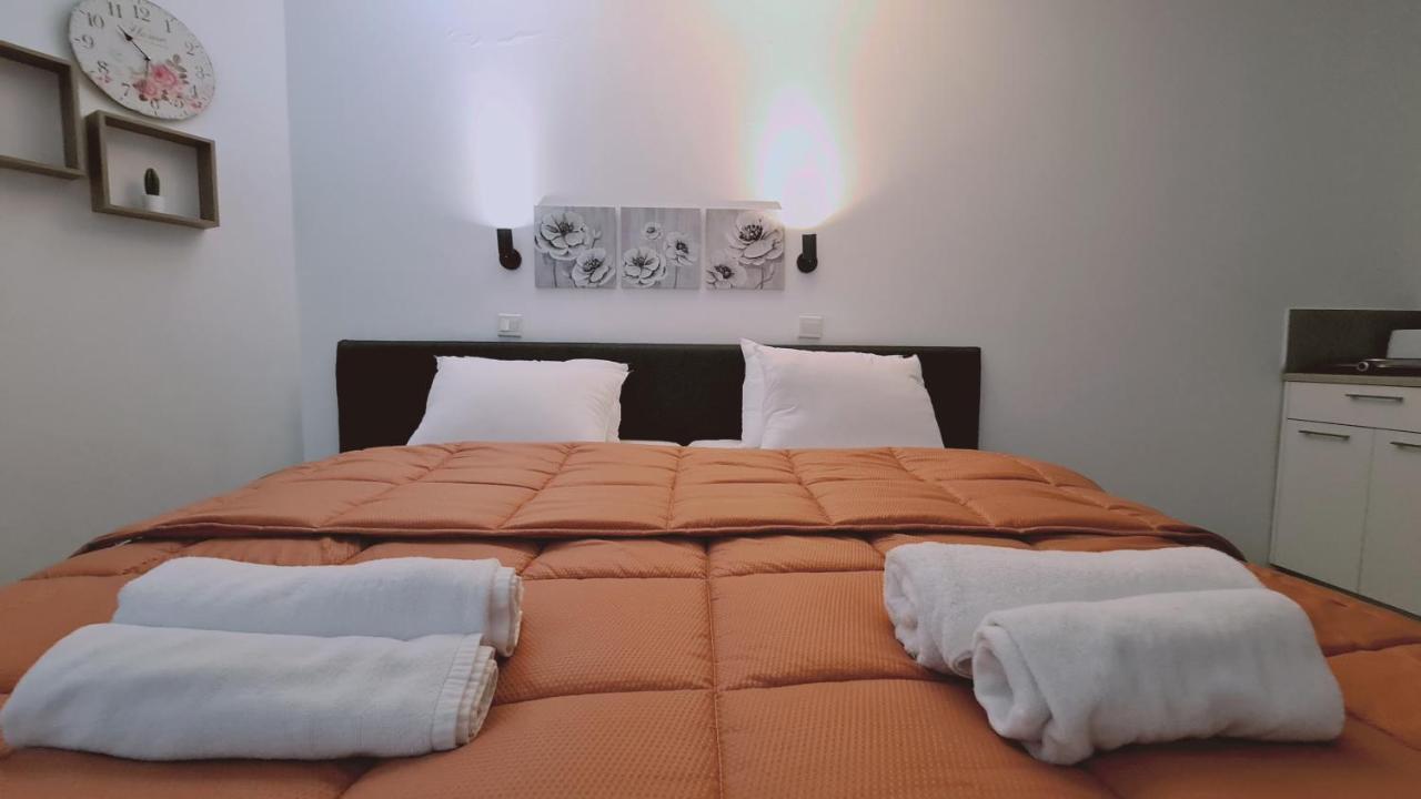 Stay Napa Living Studios Ayia Napa Esterno foto