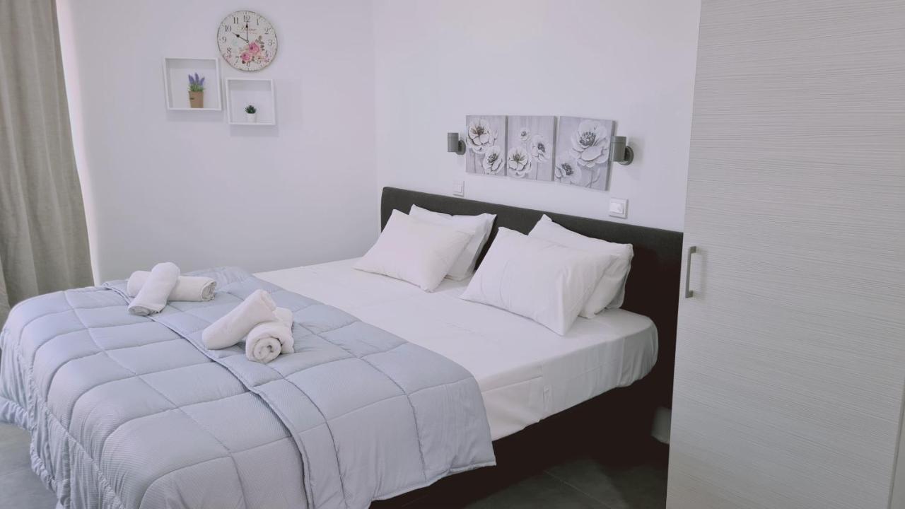 Stay Napa Living Studios Ayia Napa Esterno foto