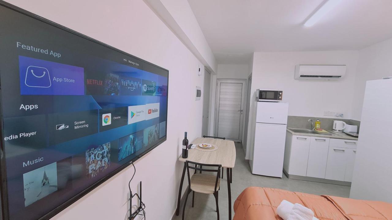 Stay Napa Living Studios Ayia Napa Esterno foto